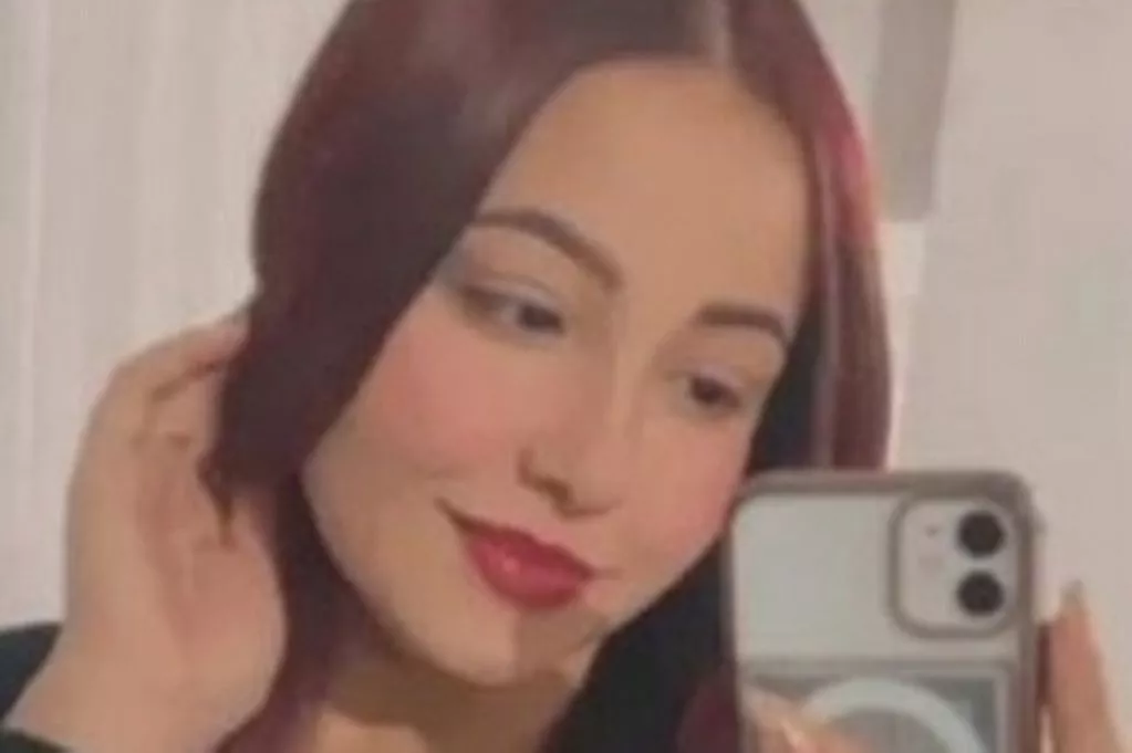 Mum and daughter di� after eating poisoned birthday cake