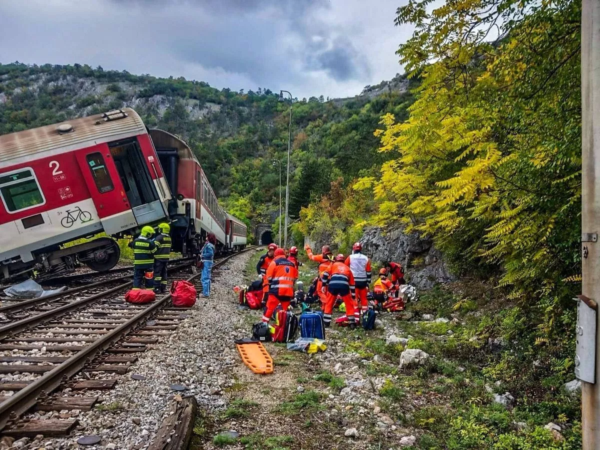 High speed train crash, dozens injured and several in critical condition
