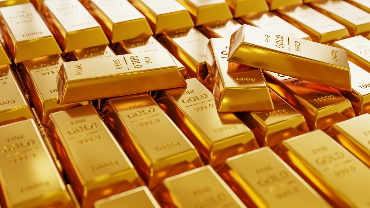 Former CIA official arrested after feds find $40M worth of gold bars at his home