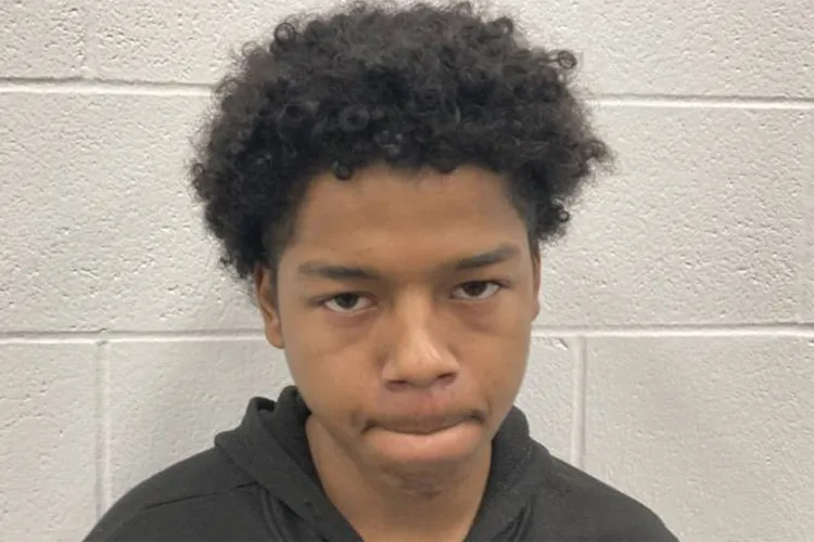 Father allegedly left baby daughter in bathtub filled with water while he scrolled on his phone in another room