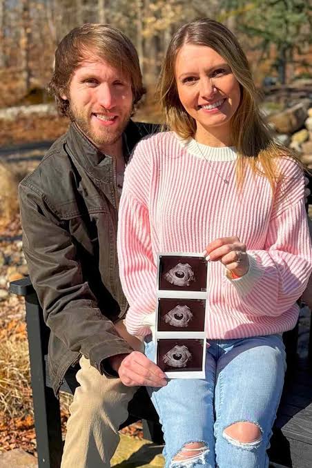 Influencer couple terminate pregnancy after down syndrome diagnosis