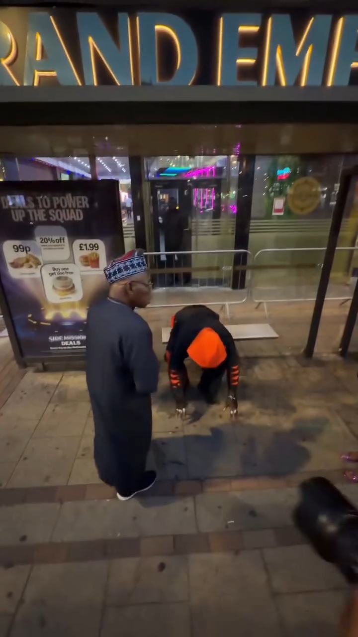 Ex-President Obasanjo refuses to acknowledge CharleyBoy in London unless he prostrates in adorable video