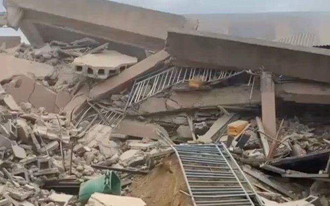 Worker d!es in building collapse in Anambra