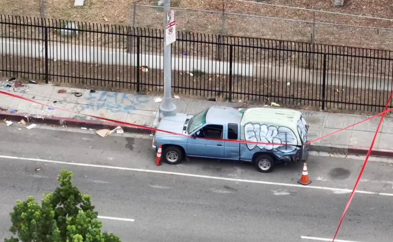 Father f@tally shoots his two young sons on LA street in broad daylight