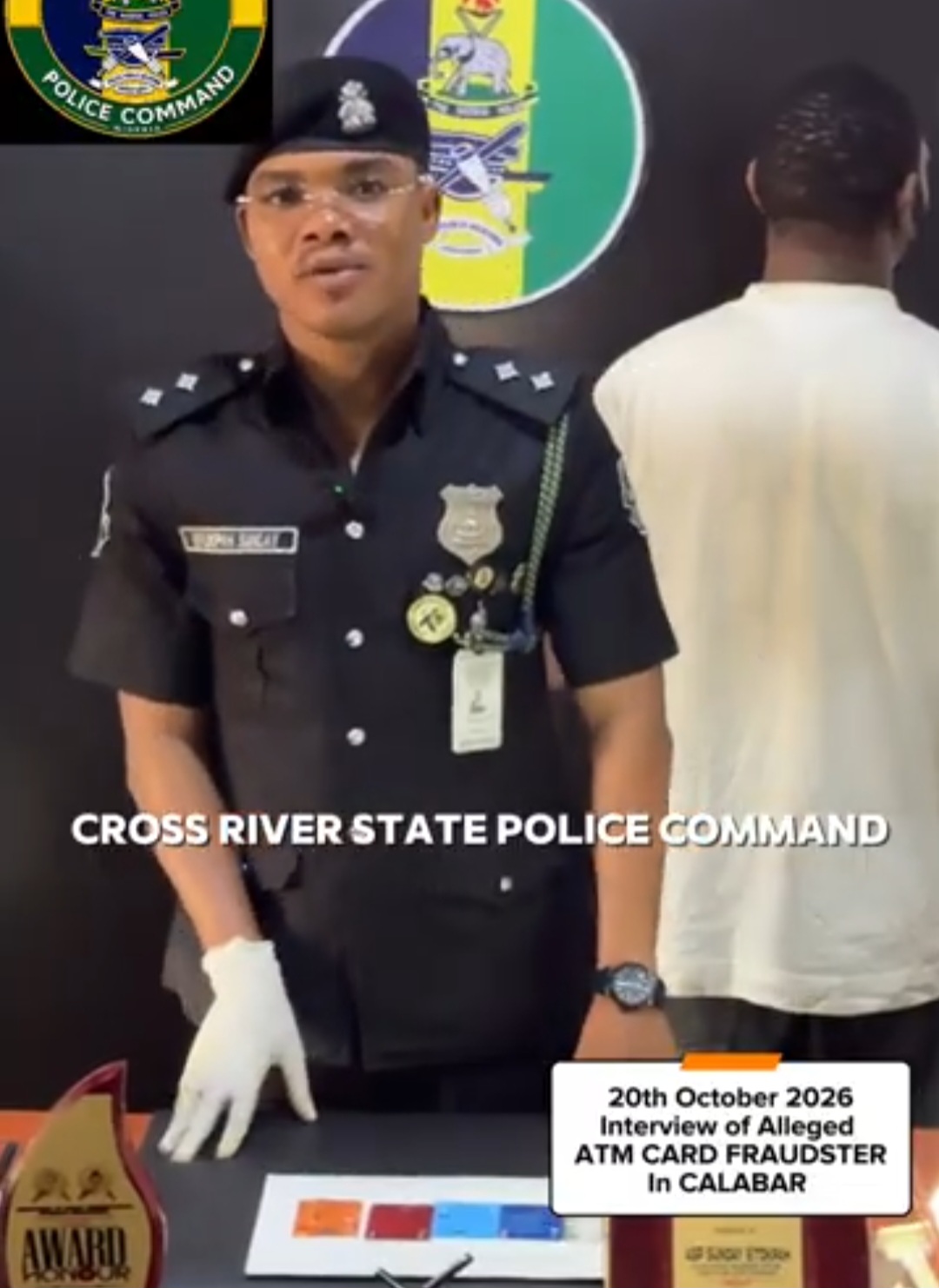 ATM card thief shares method he uses to steal from unsuspecting bank customers (video)