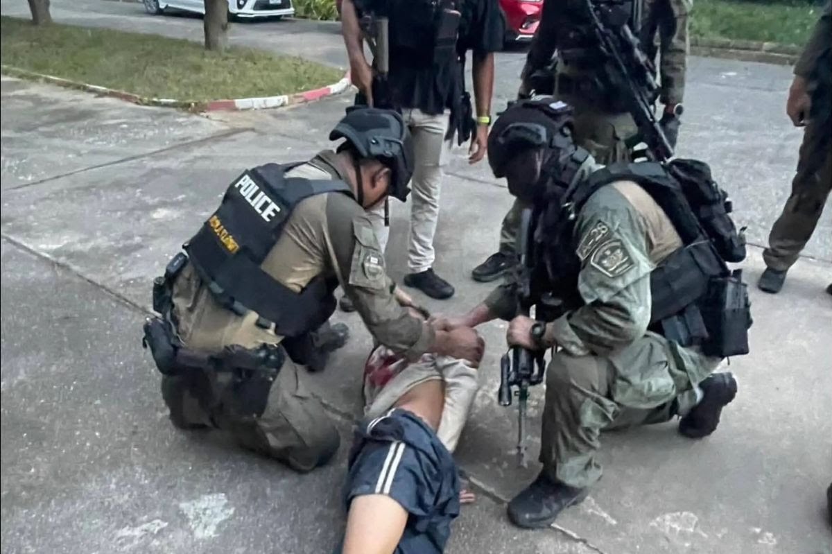 Principal diÂ£s after protecting students from teen who 'opened fire' at school