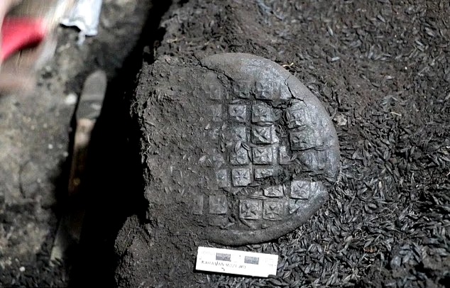 Scientists discover 1,300-year-old Jesus bread