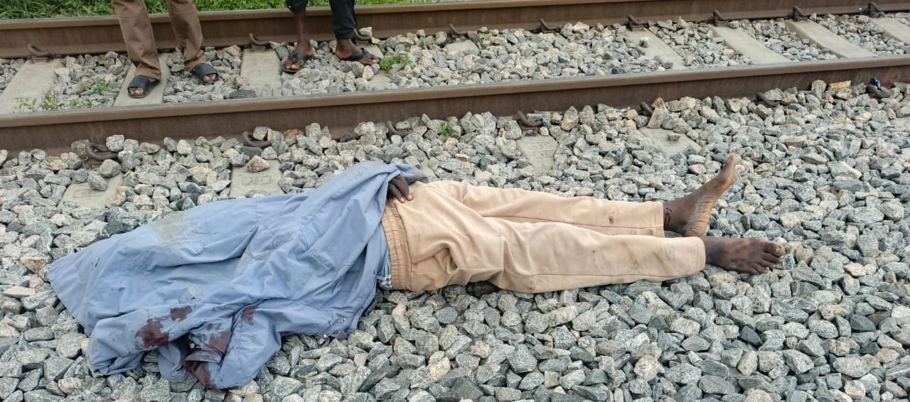 Train crushes dispatch rider to de@th in Lagos (photos)