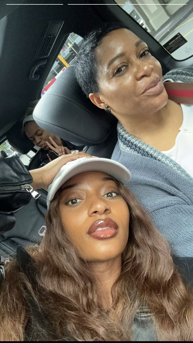 Ayra Starrâs mum leaves fans laughing as she strikes poses like her daughter