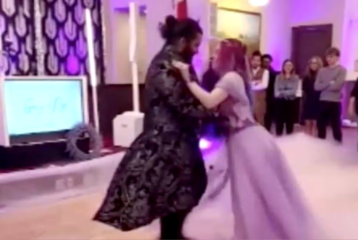 Couple 'heartbroken' as they lose Â£22,000 after guests fail to turn up for their wedding