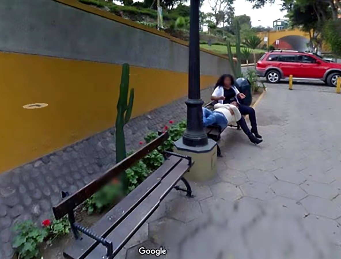Google Maps leads to divorce after man catches wife 'cheating' on photo