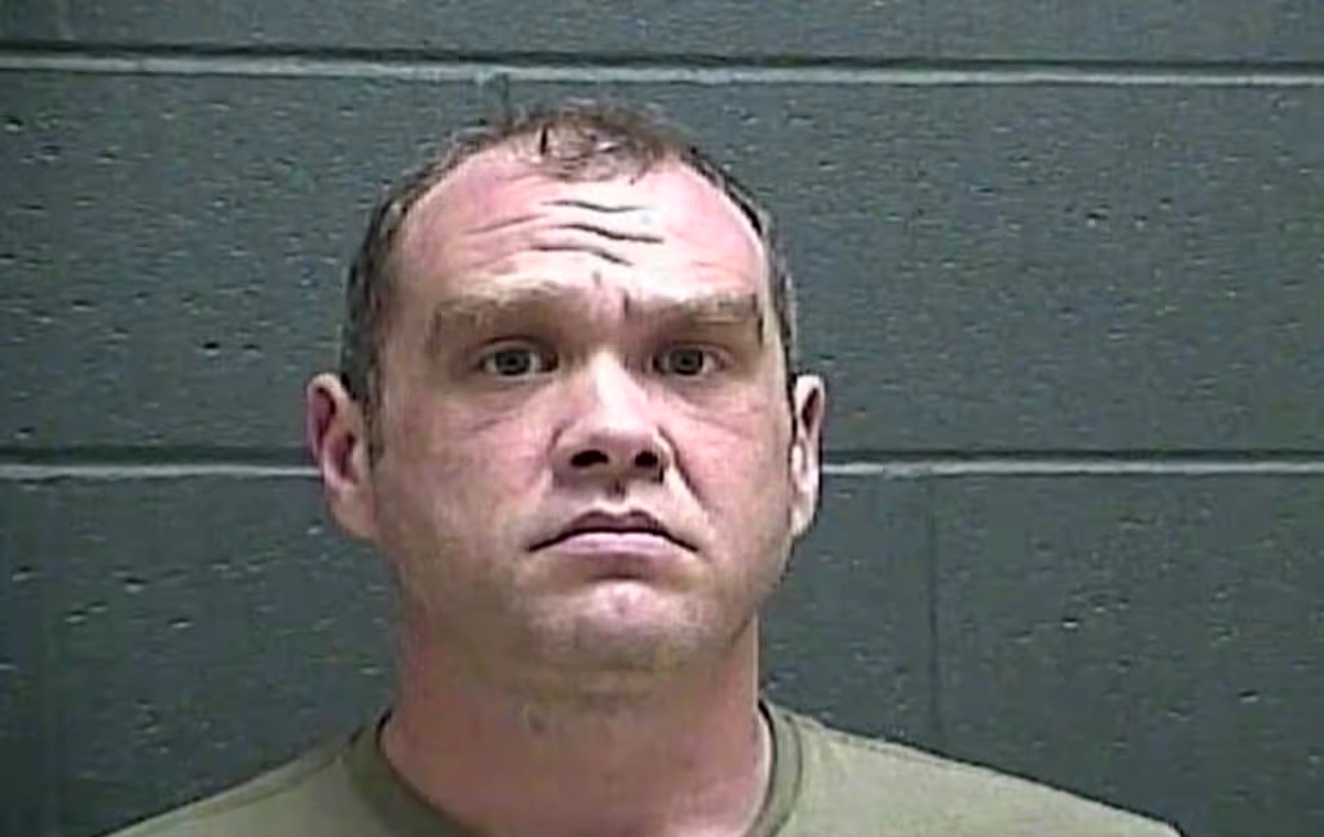 Starving toddler had to eat walls and nappies before he was found de@d from suspected child neglect and starvation