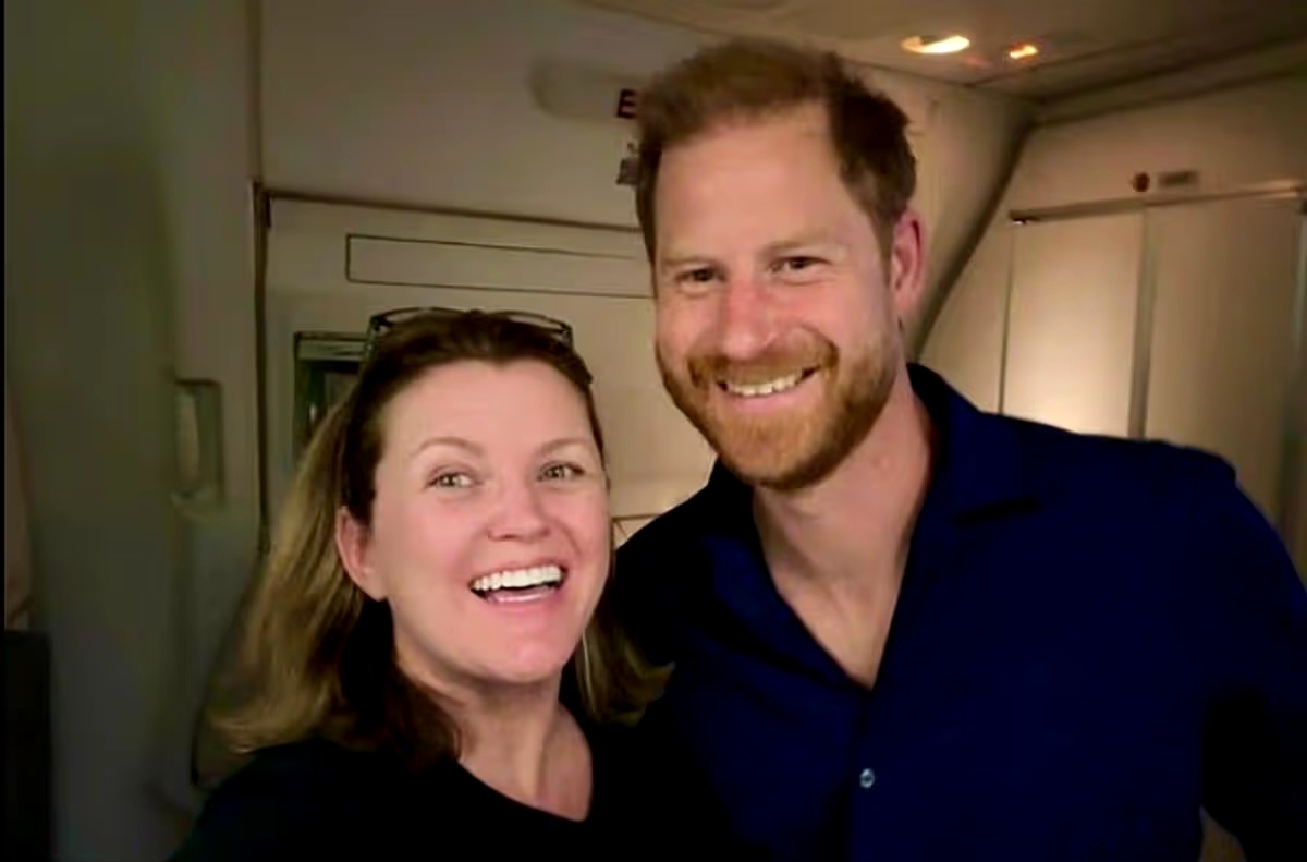 "I was crying on my flight home then Prince Harry said three words I'll cherish forever" Woman shares encounter with Prince Harry