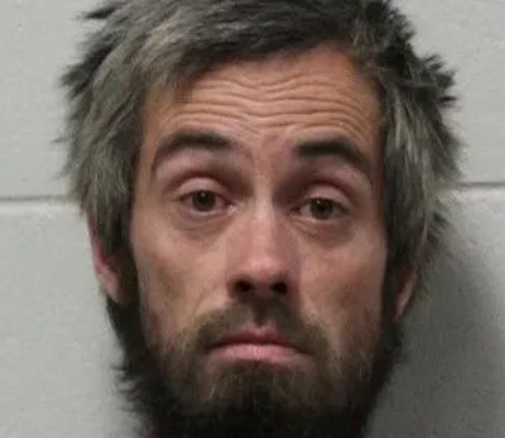 Pregnant mother found de@d in woods without her baby