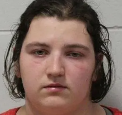 Pregnant mother found de@d in woods without her baby