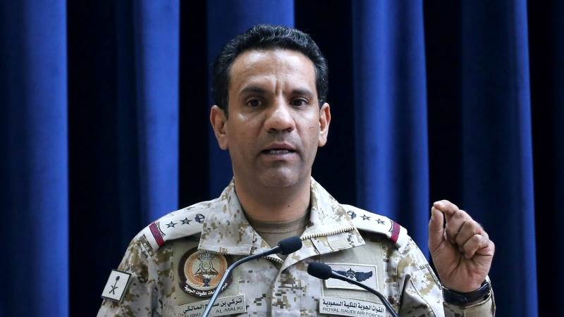 Saudi vows response after Houthi airport attacks