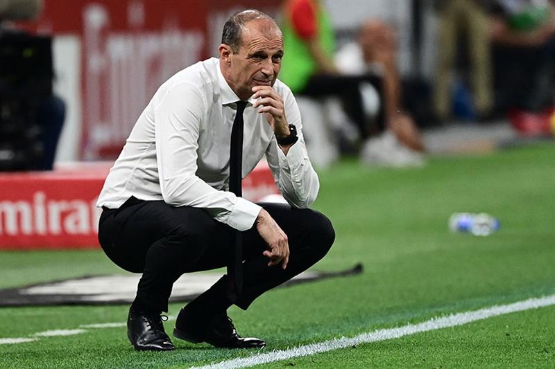 AC Milan sack coach Allegri after 