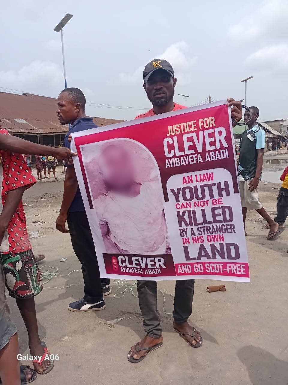 Youths protest over alleged m8rder of poly student in Bayelsa