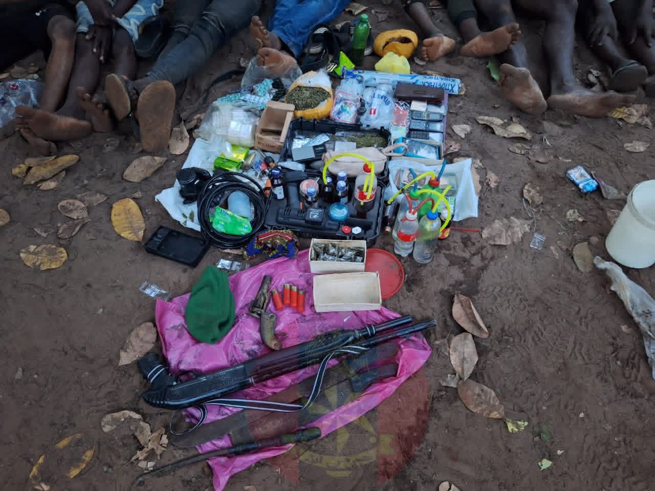 Troops raid kidnappers