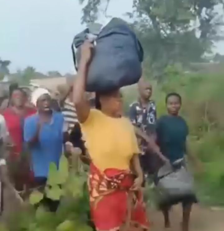 Woman banished from Imo community after being accused of selling her sister-in-law's son for N800,000 (video)