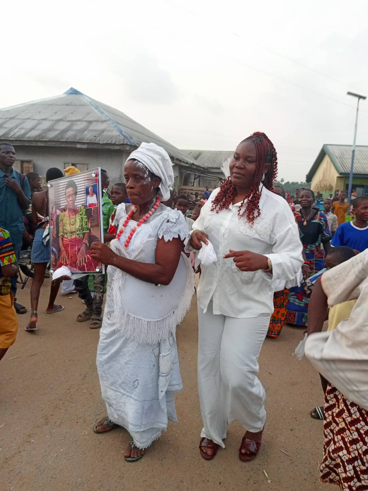120-year-old fisherwoman buried in dolphin-shaped casket in Delta community