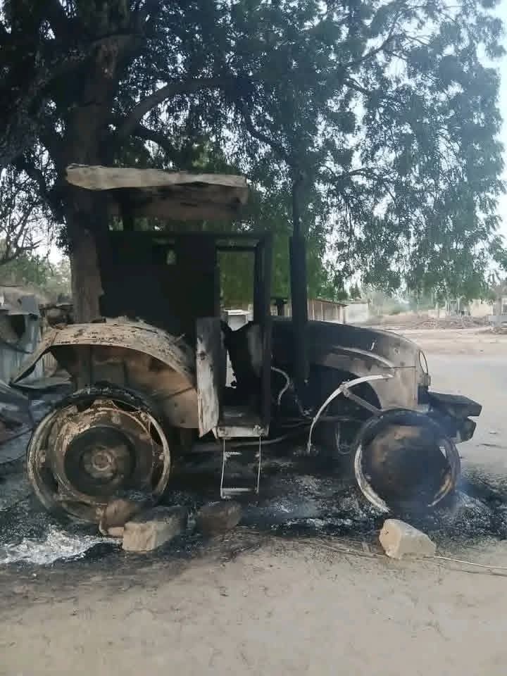 Civilians and soldiers feared k!lled, women kidnapped as terrorists burn down military base in Borno
