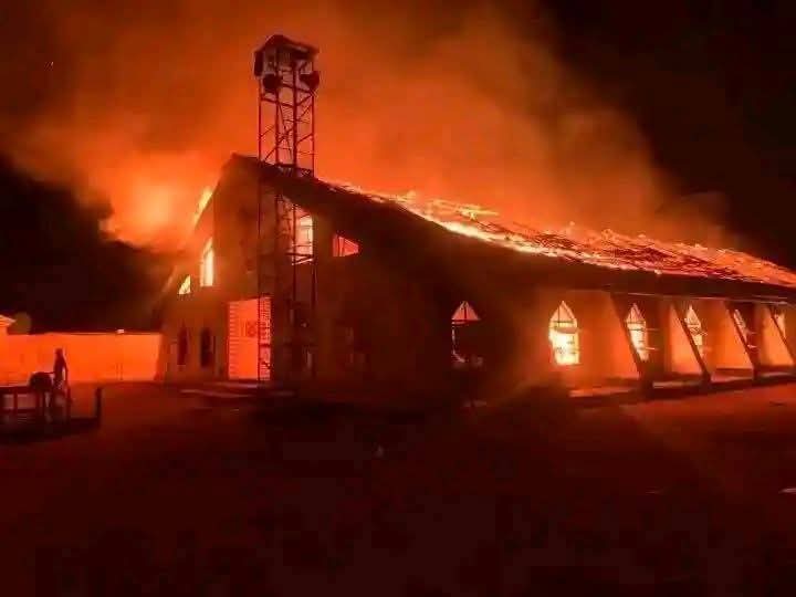 Fire razes Catholic Cathedral in Taraba