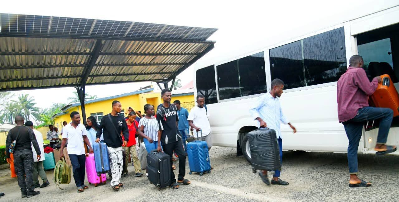 Akwa Ibom Govt hands over 44 trafficked Ghanaian nationals to home country