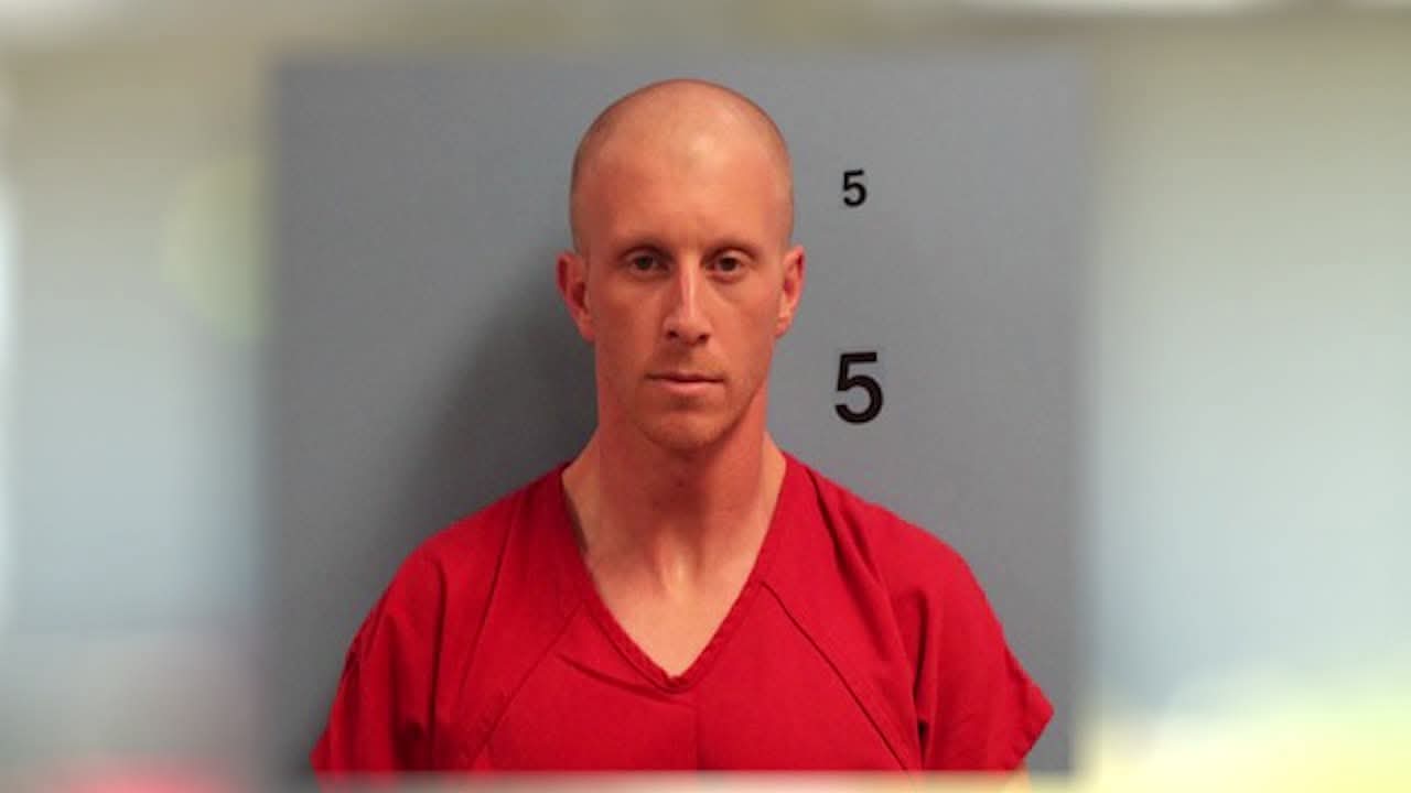 Man allegedly m8rders his twin sister and her 17-month-old daughter