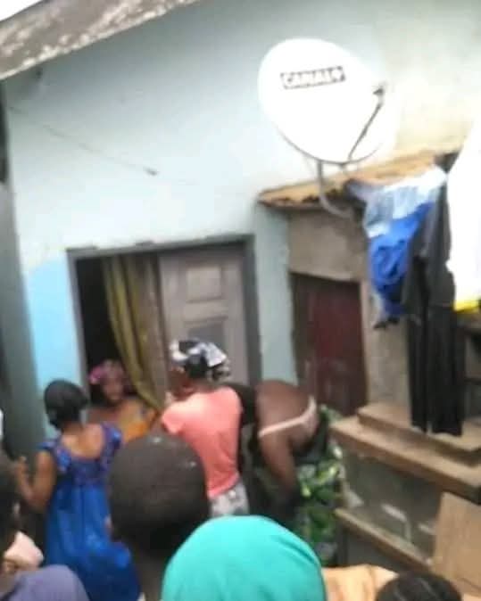 Angry residents b3at man to stupor for allegedly r@ping 3-year-old girl
