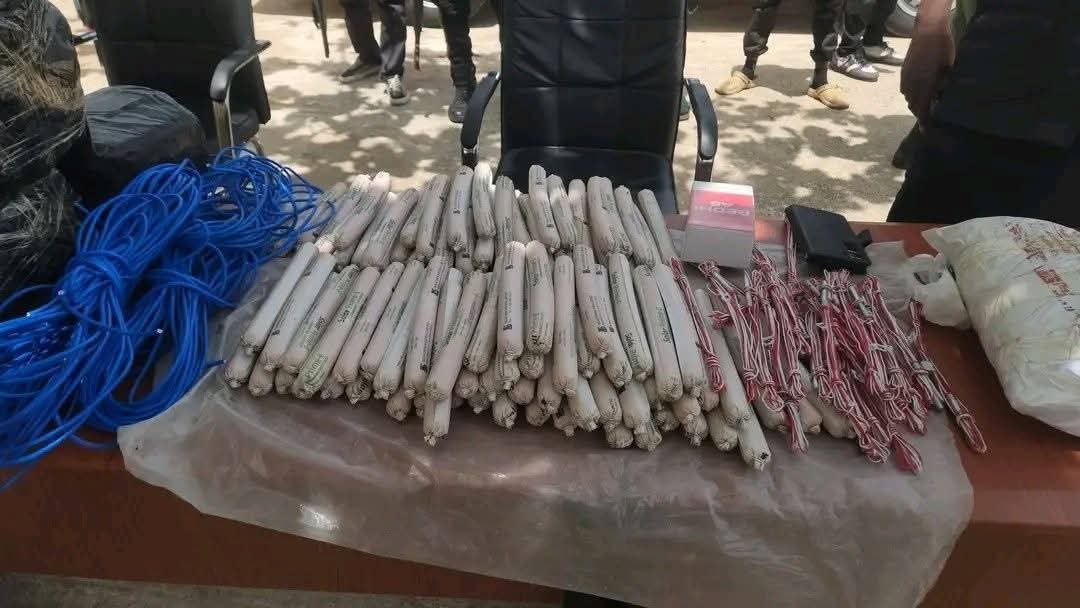 Zamfara guards intercept 98 explosives and N13m en route to bandits' camp