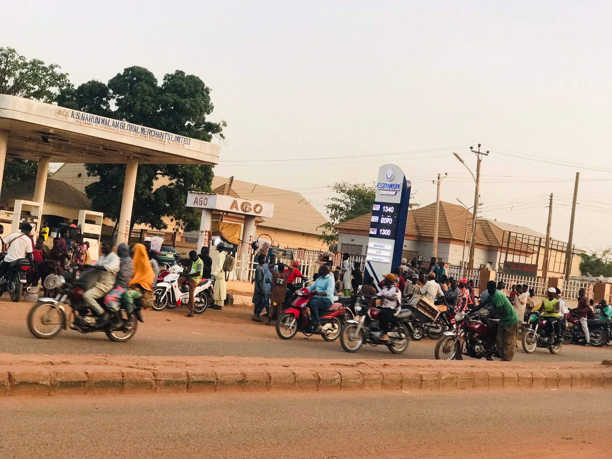 Police officer arrested for armed robbery and m8rder of fuel attendant at filling station in Niger State