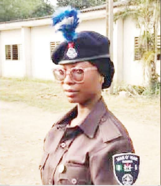 Female Man OâWar officer k!lled as gunmen ambush commuters on Oyo highway