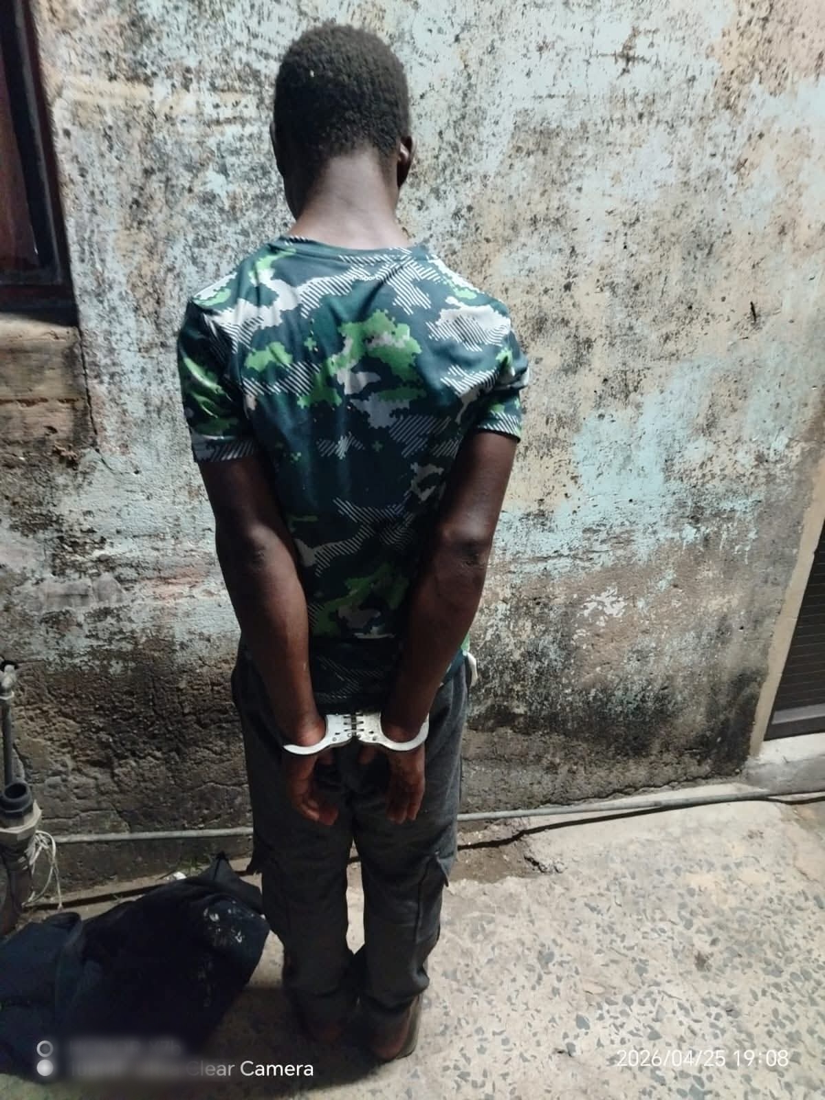 Suspect attacks man who confronted him for defecating in front of his residence