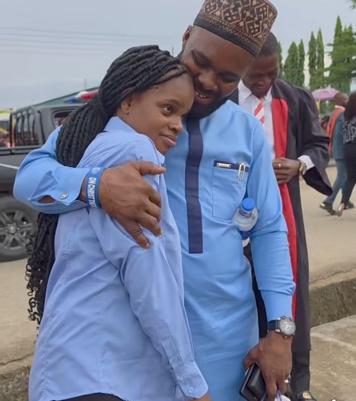 Nigerian girl graduates from university 11 years after she was accused of witchcraft and almost k!lled by villagers