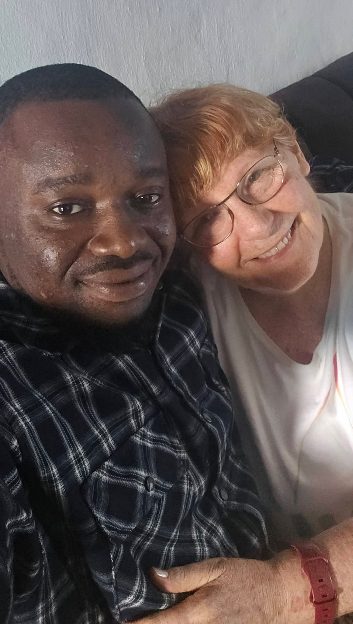 Different temperature, food, from 5G back to 4G. No regrets - American woman writes as she reunites with her Nigerian husband