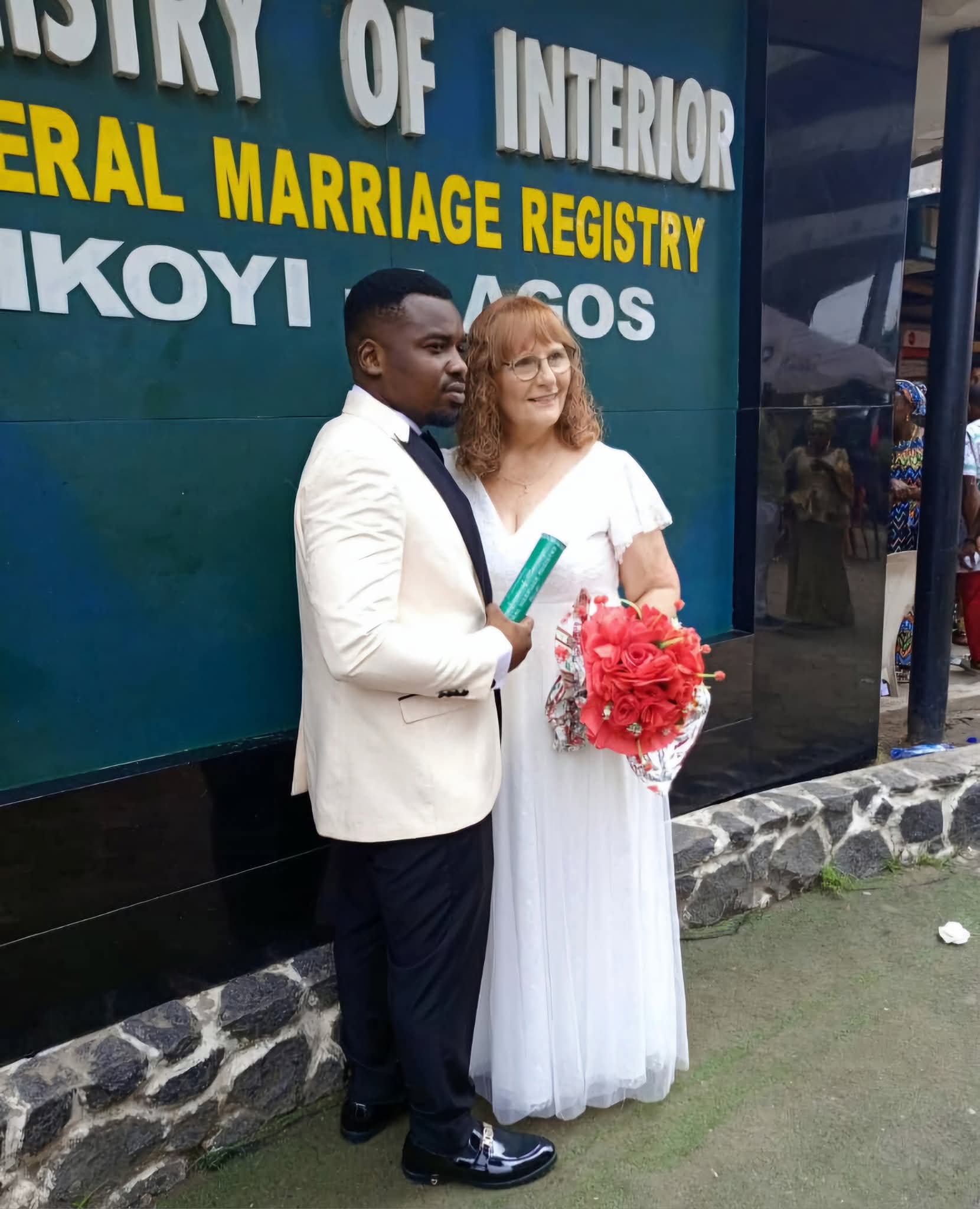 Different temperature, food, from 5G back to 4G. No regrets - American woman writes as she reunites with her Nigerian husband