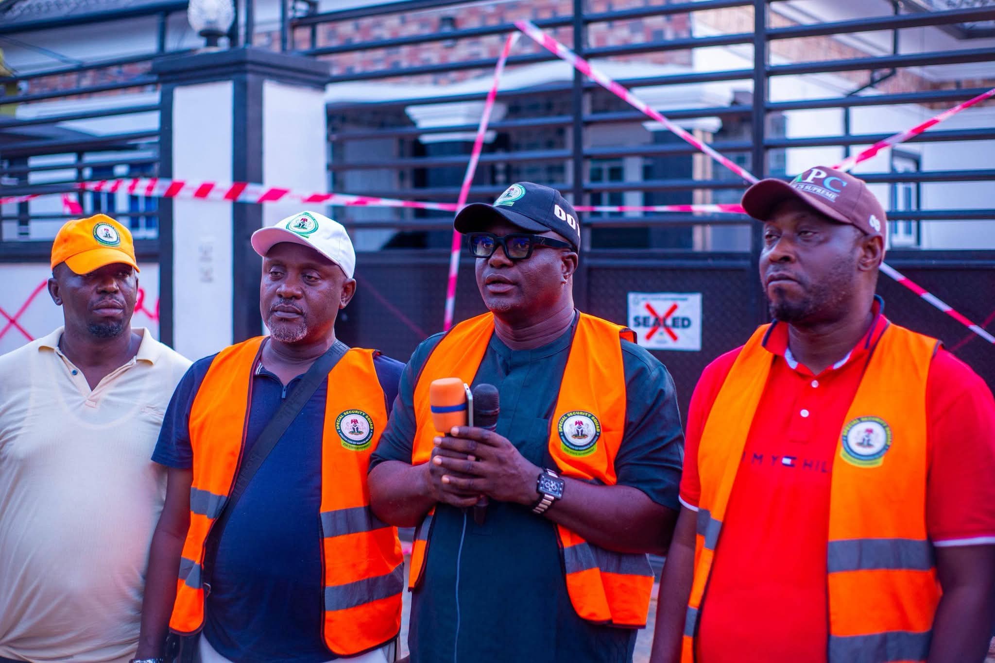 Edo security operatives arrest 12 suspected cultists, seal alleged initiation centres in Benin City
