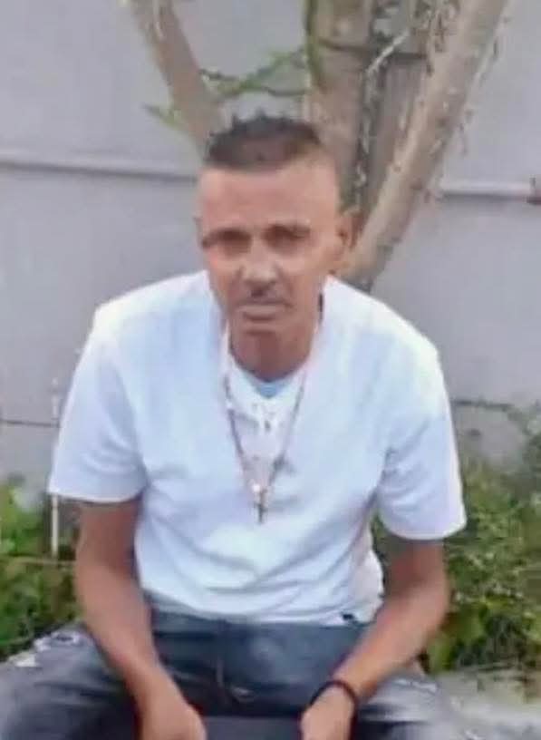 53-year-old man elopes with his girlfriend
