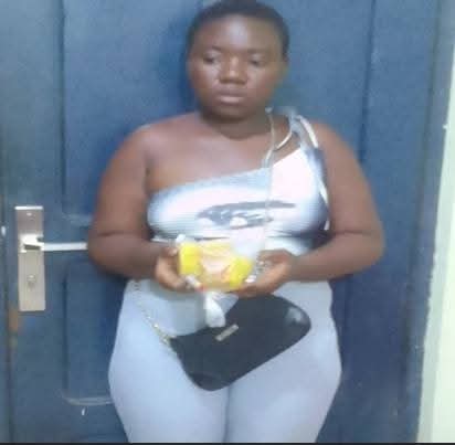 Police foil attempt by 21-year-old woman to smuggle illicit drugs into cell for her detained boyfriend