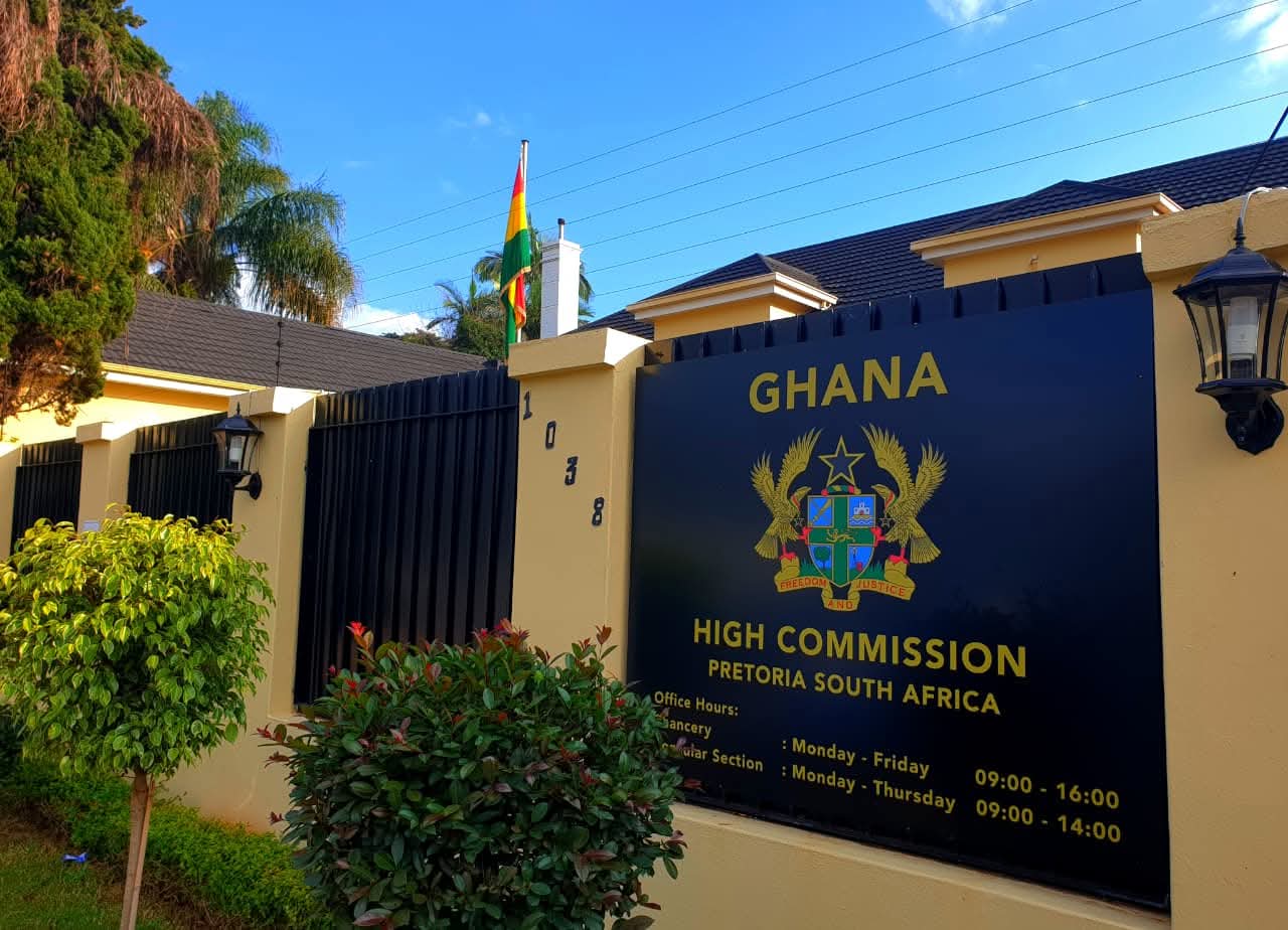 I can never come back - Man says as Ghanaians in South Africa prepare to leave amid xenophobic fears (photos)