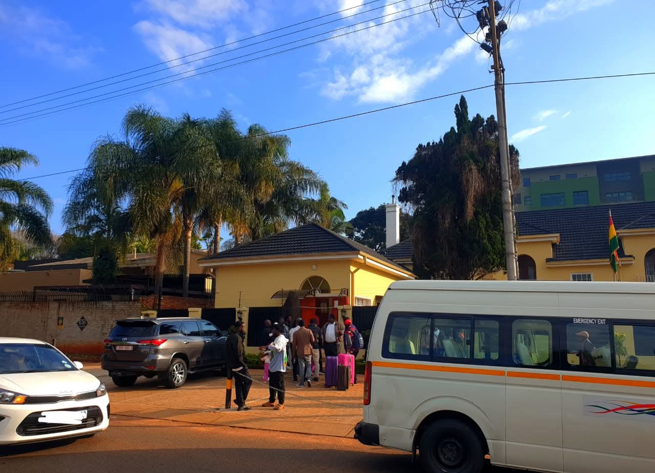 I can never come back - Man says as Ghanaians in South Africa prepare to leave amid xenophobic fears (photos)