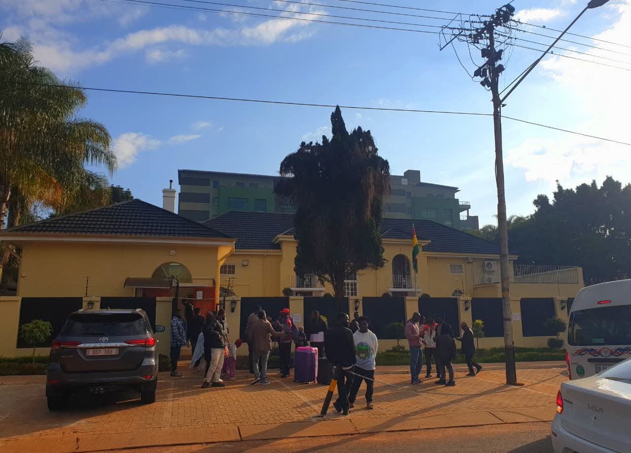I can never come back - Man says as Ghanaians in South Africa prepare to leave amid xenophobic fears (photos)