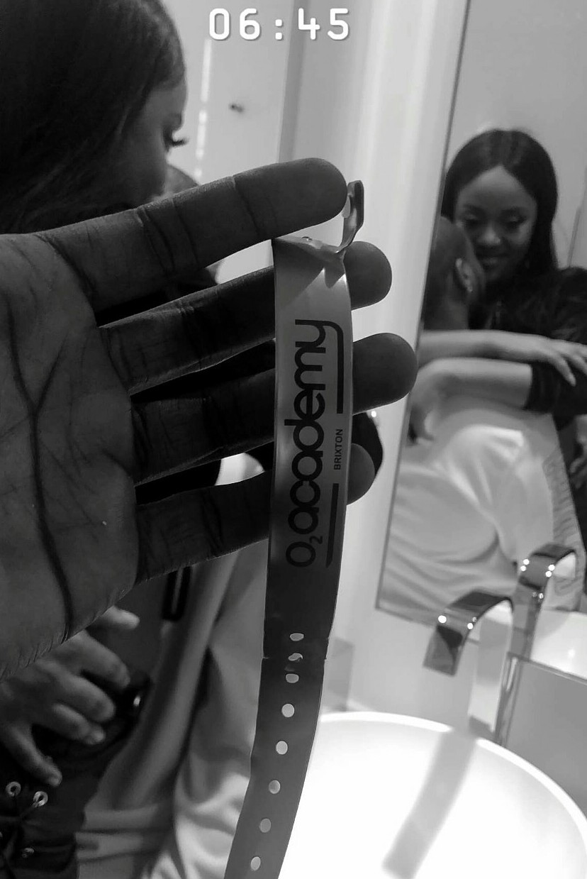 New loved up photos of Davido and his girlfriend, Chioma after his ...