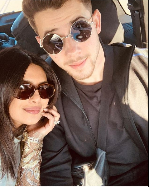 Priyanka Chopra and Nick Jonas pose in cute selfie as they return to India