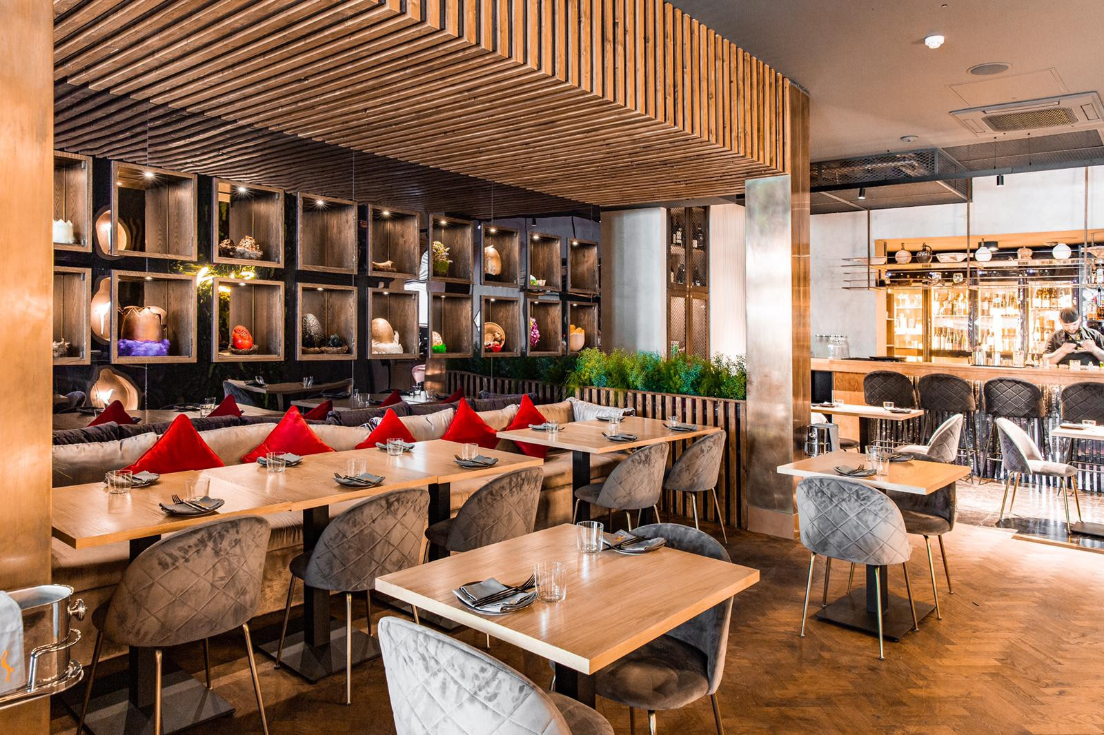 World Class Stork Restaurant Opens in London