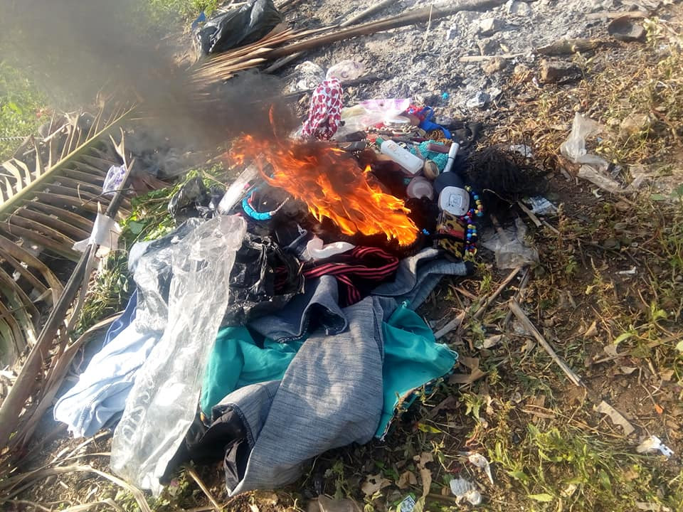 Nigerian lady burns her wigs, makeup kit and clothes after giving her life lindaikejisblog