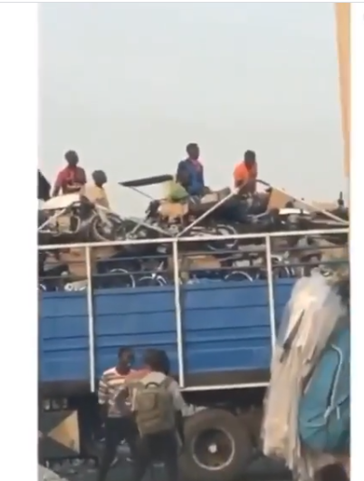 Keke Napeps and Motorcycles reportedly leaving Lagos after ban on its operation by the state government lindaikejisblog