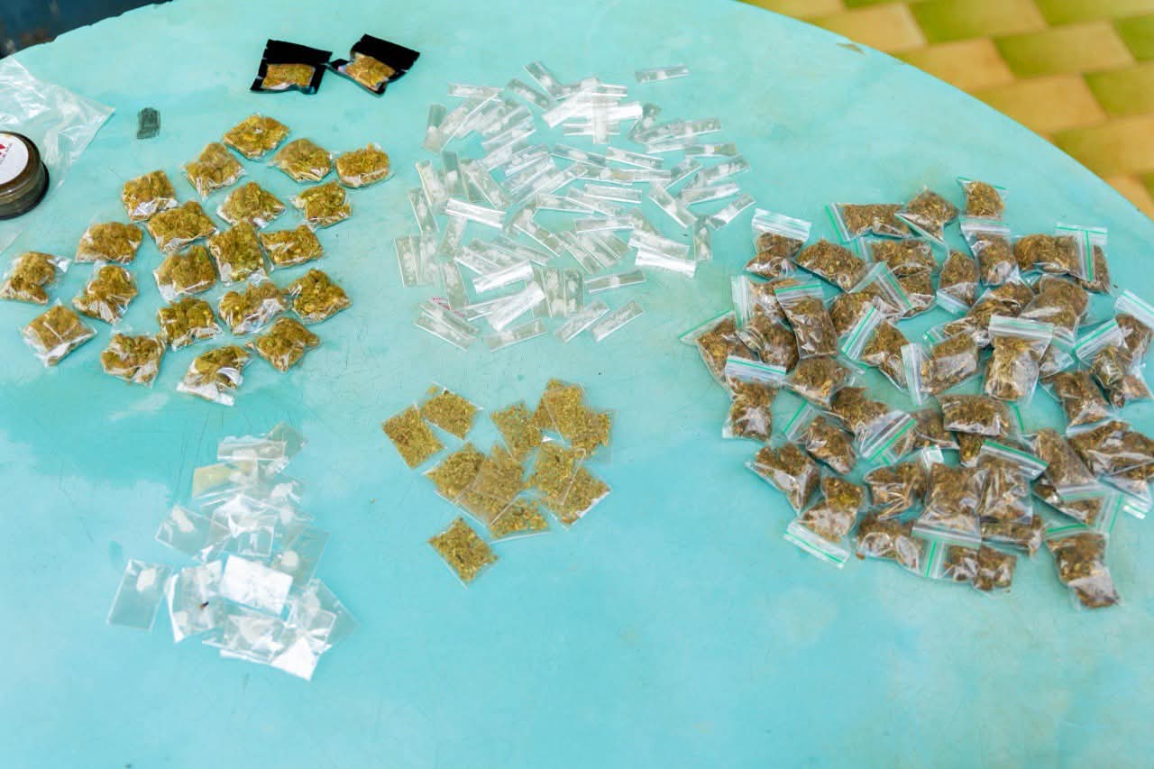 Woman and one other arrested with large quantity of illicit drugs in Edo