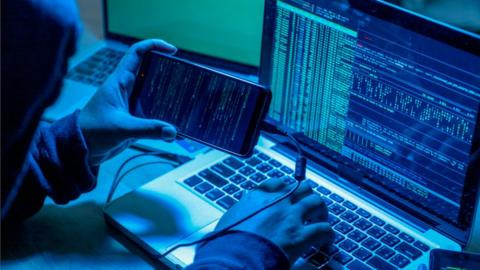 Hackers steal nearly $100m of cryptocurrency in Japan heist